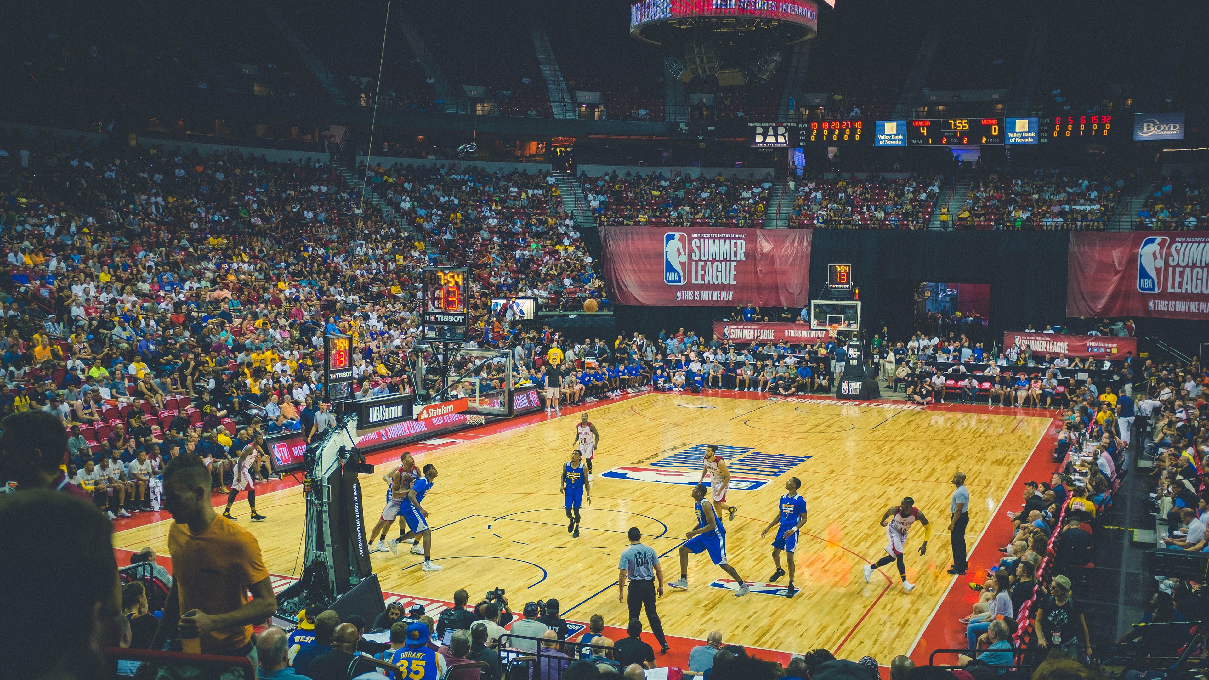 开云体育下载-_勇士开启火热三分攻势，再创佳绩_，勇士三分集锦