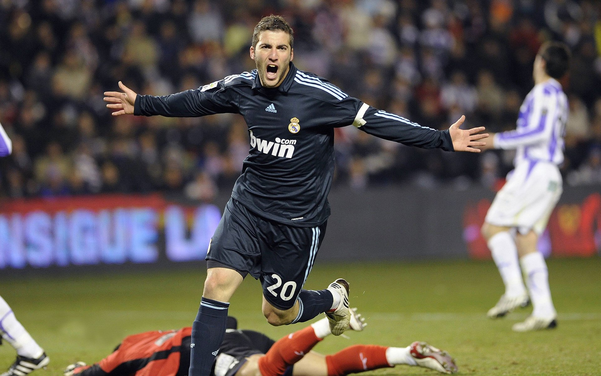 “青训+产业+文化”纲领在全国多地齐头并进，行业新局面逐步成型